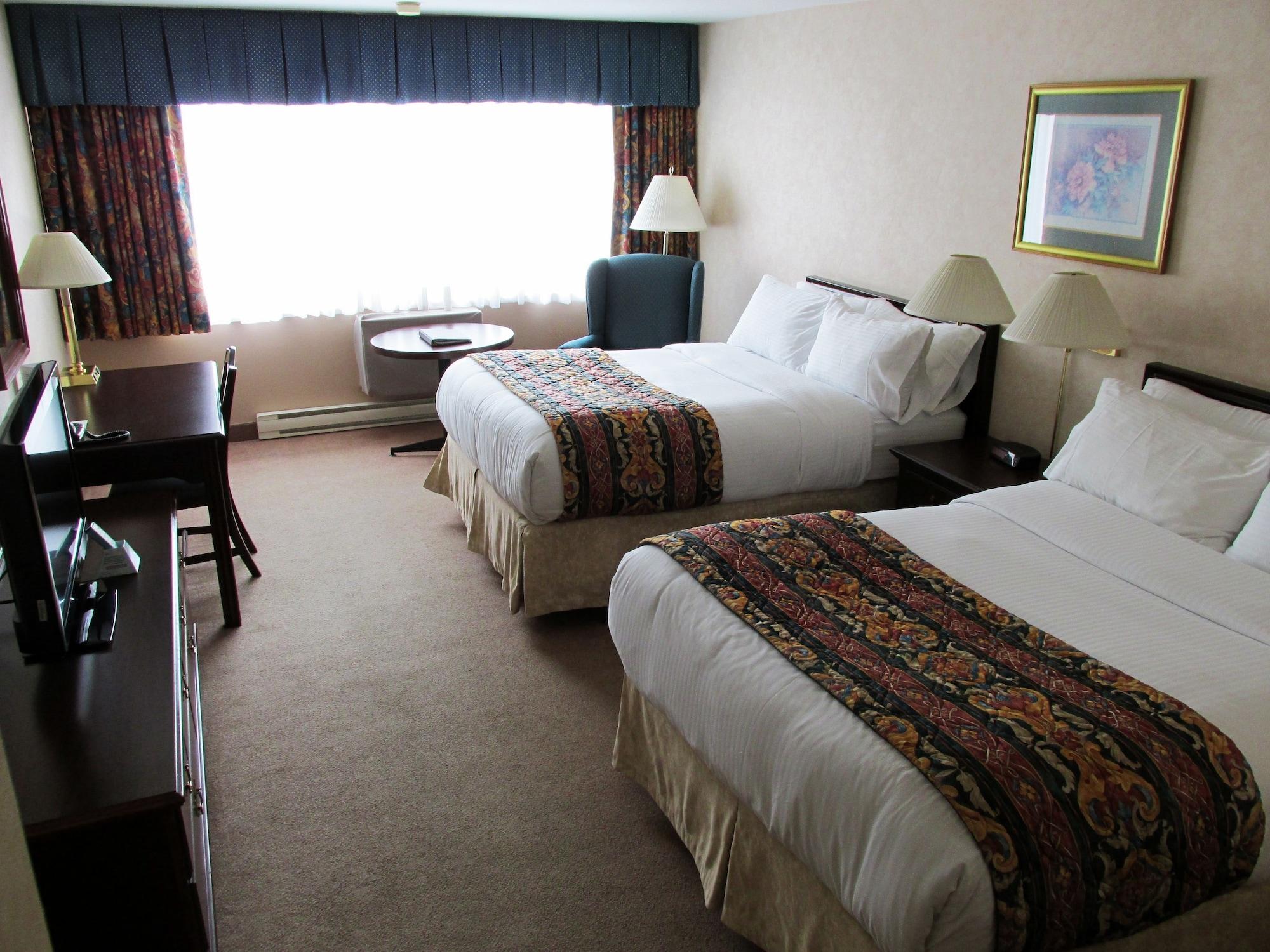 The Fredericton Inn Екстер'єр фото