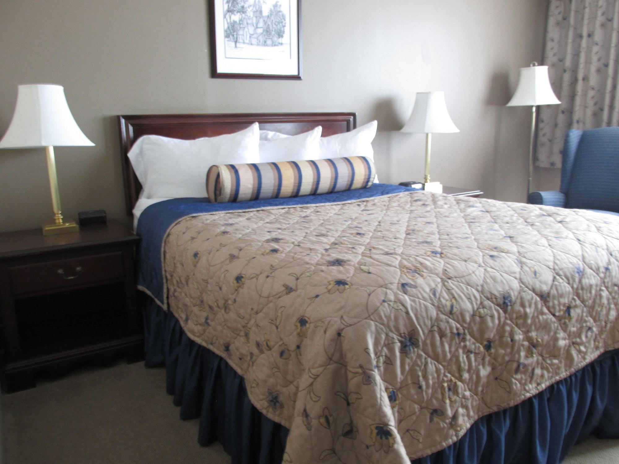 The Fredericton Inn Екстер'єр фото