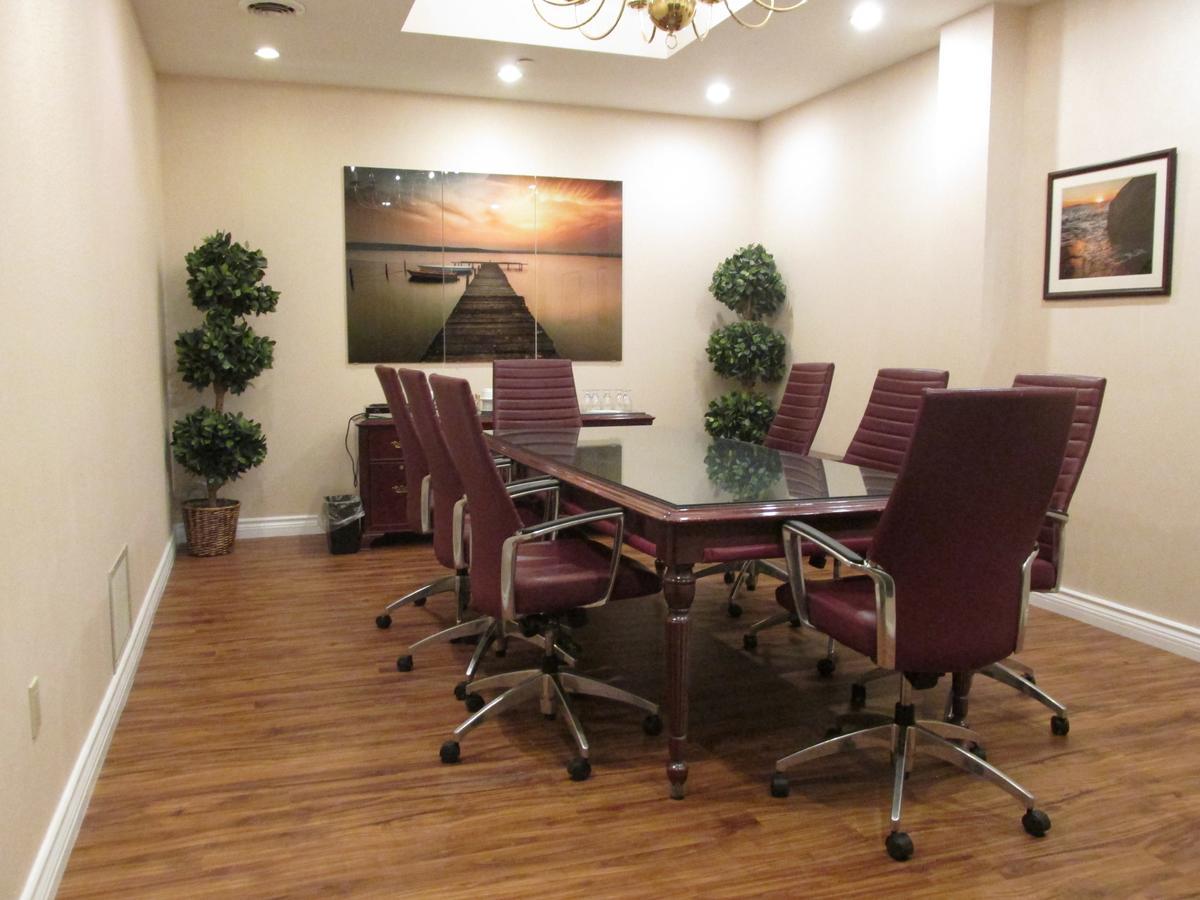 The Fredericton Inn Екстер'єр фото