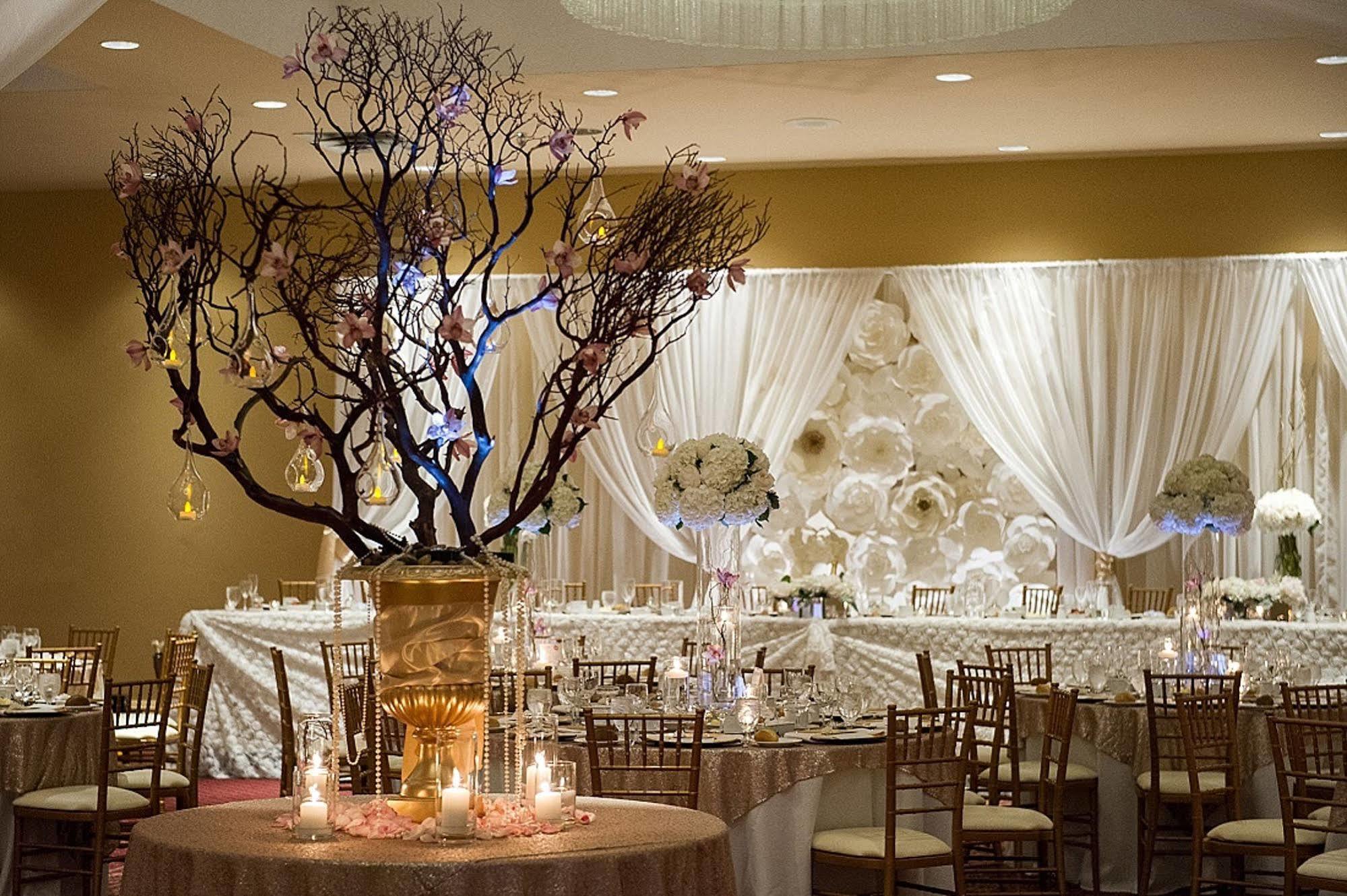 The Fredericton Inn Екстер'єр фото